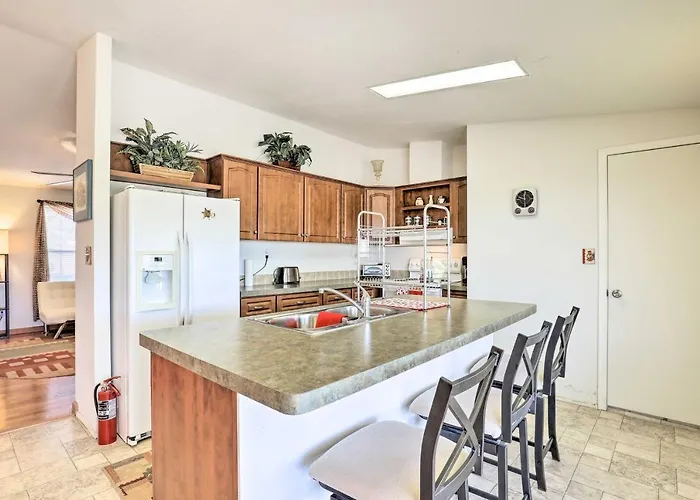 Holiday home Quiet Retreat ~ 3 Mi To Historic Dtwn! *