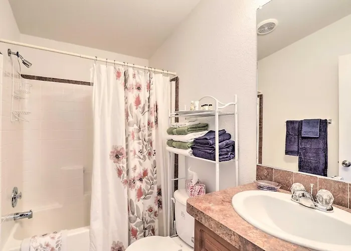 Quiet Retreat ~ 3 Mi To Historic Dtwn! *