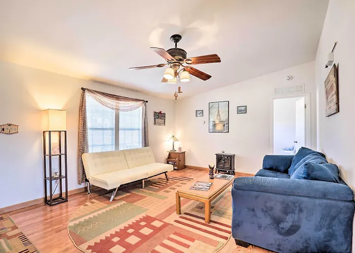 Quiet Retreat ~ 3 Mi To Historic Dtwn! Holiday home *